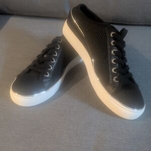 Wishbone Sneaker Mule Black And White Detail In Silver Size 9